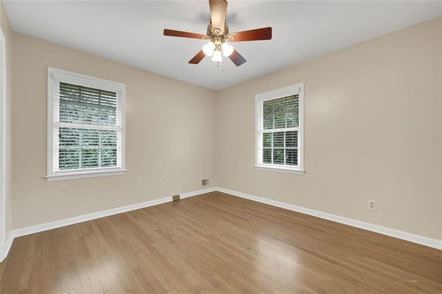4517 E KINGS POINT Circle, Dunwoody, GA 30338