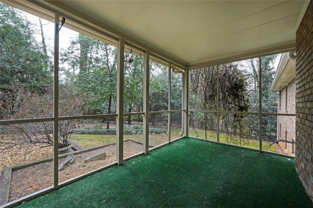 4517 E KINGS POINT Circle, Dunwoody, GA 30338