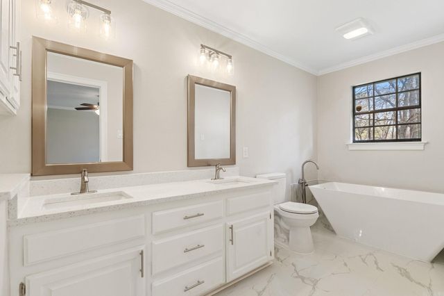 42 Westchester Court, Little Rock, AR 72223