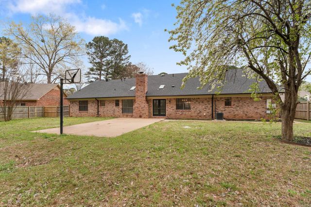 42 Westchester Court, Little Rock, AR 72223