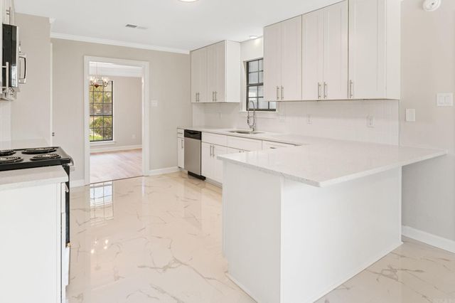 42 Westchester Court, Little Rock, AR 72223