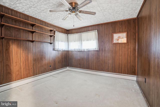 3220 GLENROSE AVE, Bristol, PA 19007