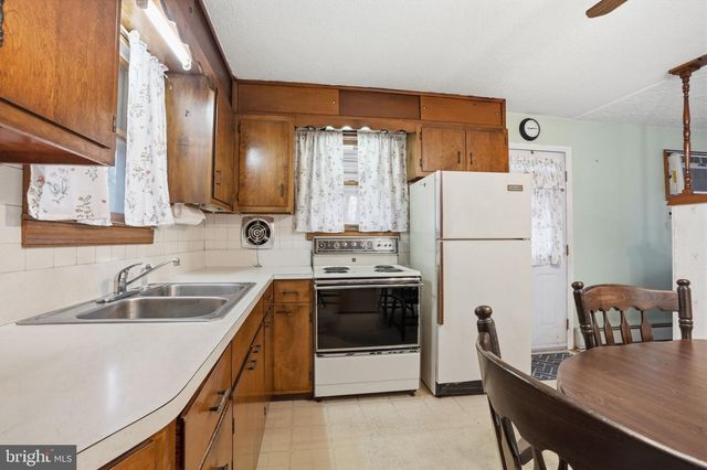 3220 GLENROSE AVE, Bristol, PA 19007