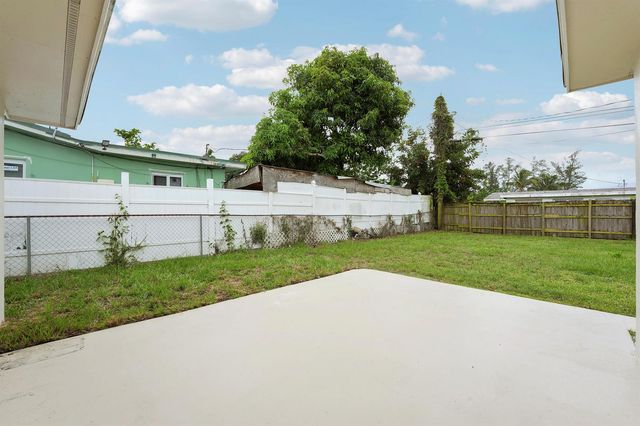 4142 Kirkland Lane, Lake Worth, FL 33461
