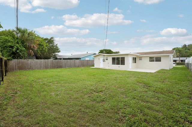 4142 Kirkland Lane, Lake Worth, FL 33461