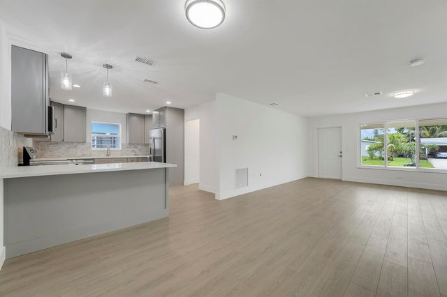 4142 Kirkland Lane, Lake Worth, FL 33461