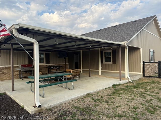 20545 280th Street, Poteau, OK 74953