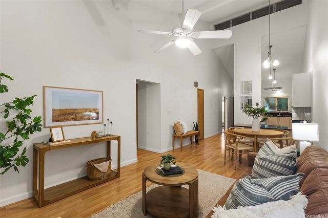 98-607 Kilinoe Street 8B2, Aiea, HI 96701