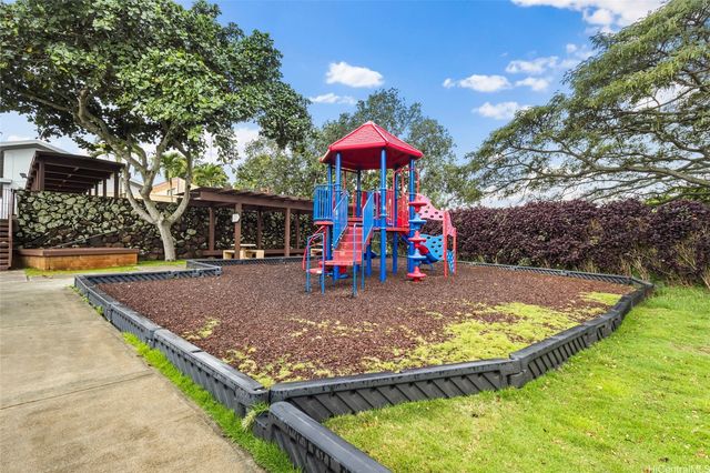 98-607 Kilinoe Street 8B2, Aiea, HI 96701