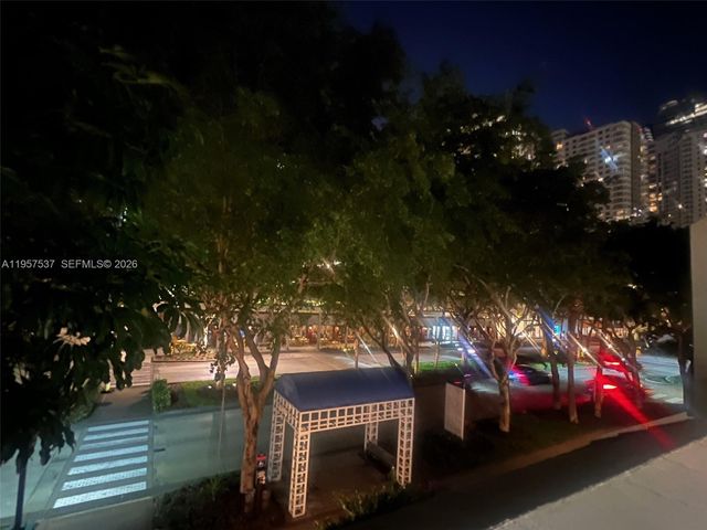 520 Brickell Key Drive O303, Miami, FL 33131