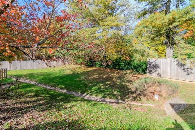 2660 Idlewood Drive, Lexington, KY 40513
