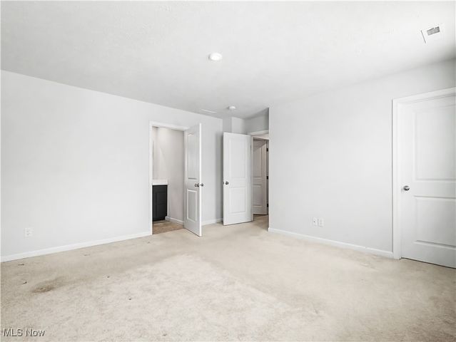 201 Taft Drive, Eastlake, OH 44095