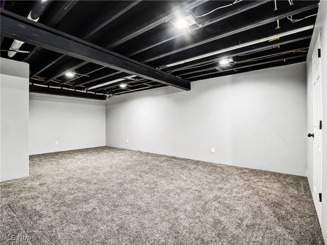 201 Taft Drive, Eastlake, OH 44095