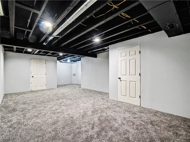 201 Taft Drive, Eastlake, OH 44095