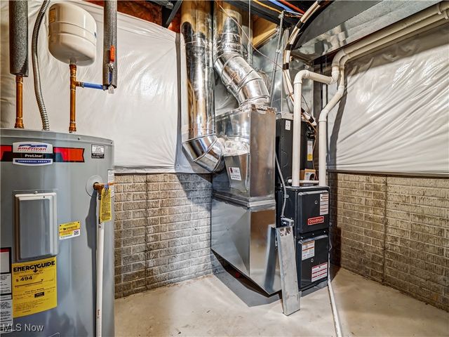 201 Taft Drive, Eastlake, OH 44095