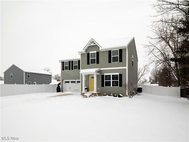 201 Taft Drive, Eastlake, OH 44095