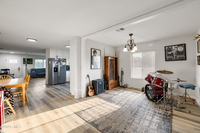 18557 Napa Street, Northridge, CA 91324