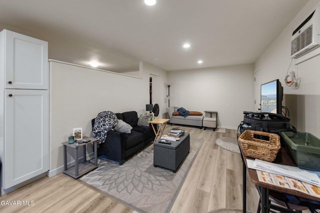 18557 Napa Street, Northridge, CA 91324