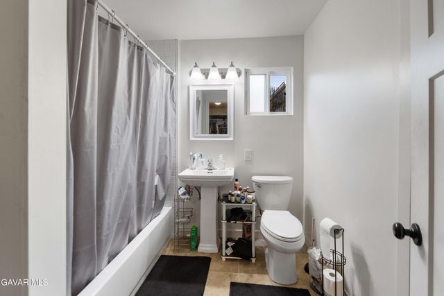 18557 Napa Street, Northridge, CA 91324