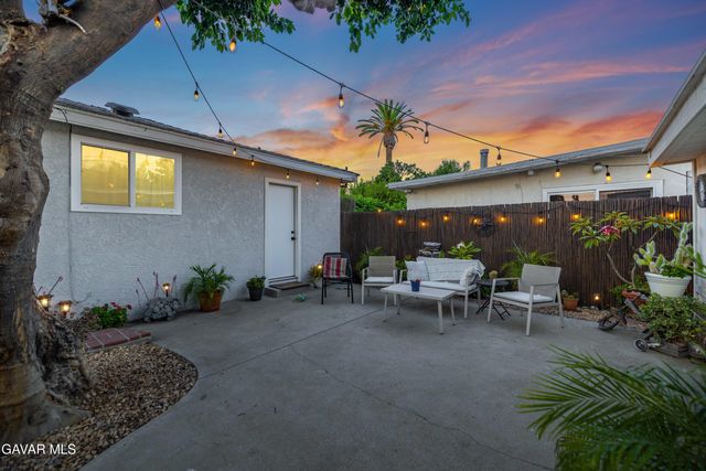 18557 Napa Street, Northridge, CA 91324