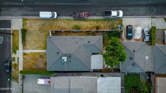 18557 Napa Street, Northridge, CA 91324