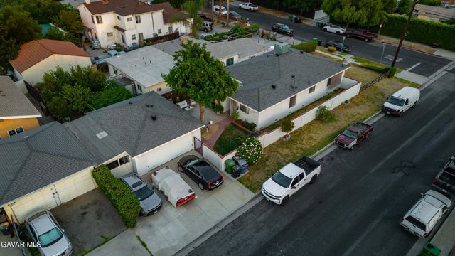 18557 Napa Street, Northridge, CA 91324