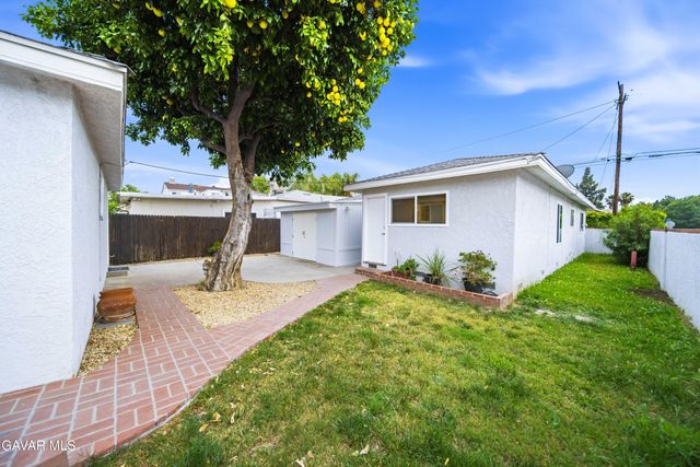 18557 Napa Street, Northridge, CA 91324