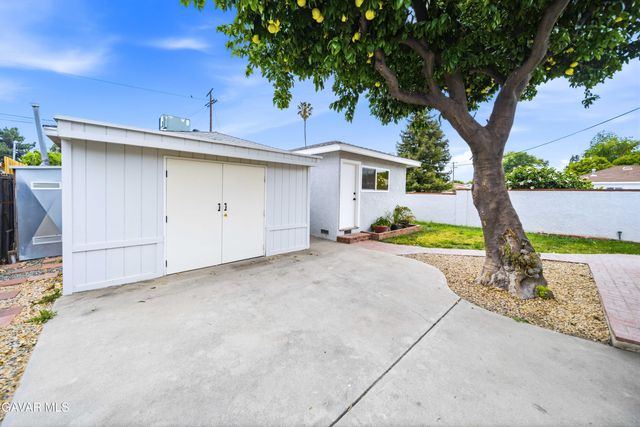 18557 Napa Street, Northridge, CA 91324