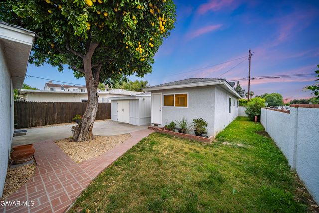 18557 Napa Street, Northridge, CA 91324