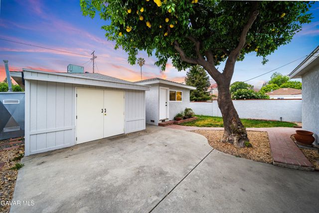 18557 Napa Street, Northridge, CA 91324