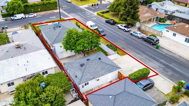 18557 Napa Street, Northridge, CA 91324