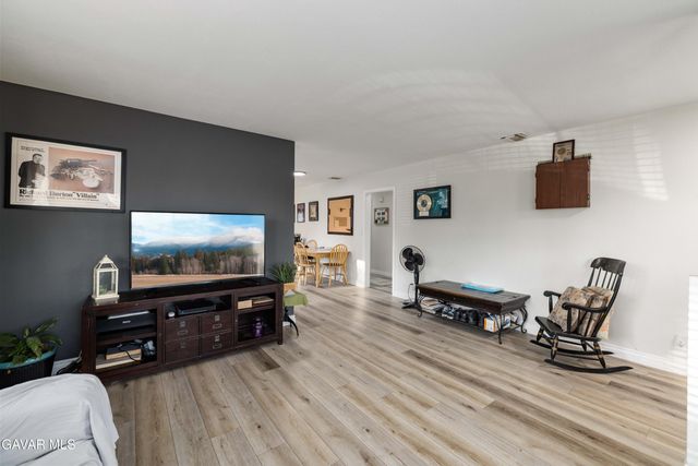 18557 Napa Street, Northridge, CA 91324