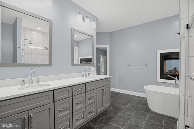 6050 DEEPDEEN PL, Bryantown, MD 20617