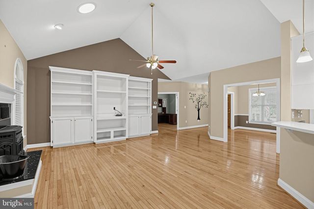 6050 DEEPDEEN PL, Bryantown, MD 20617