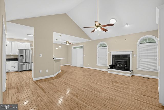 6050 DEEPDEEN PL, Bryantown, MD 20617