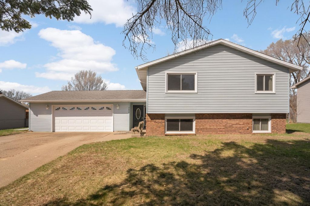 7444 Aldrich Court N, Brooklyn Park, MN 55444