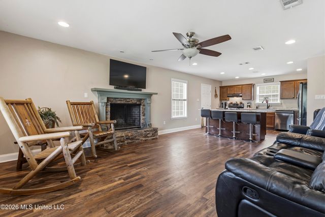 11729 Bell Avenue, Biloxi, MS 39532