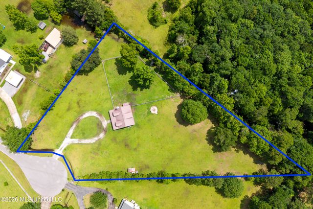 11729 Bell Avenue, Biloxi, MS 39532