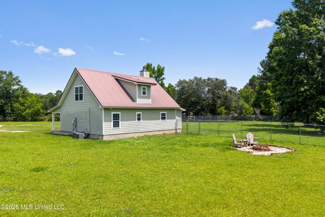 11729 Bell Avenue, Biloxi, MS 39532