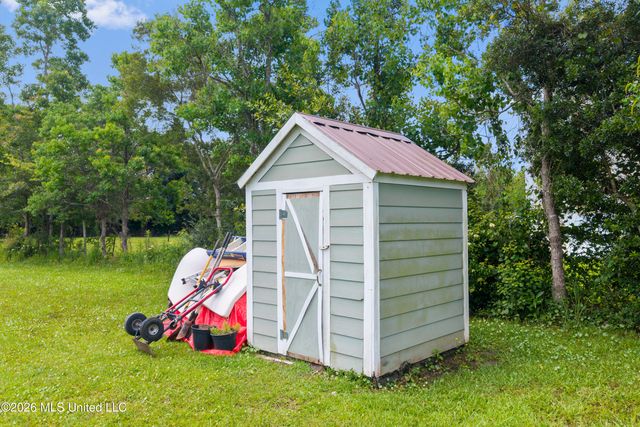 11729 Bell Avenue, Biloxi, MS 39532