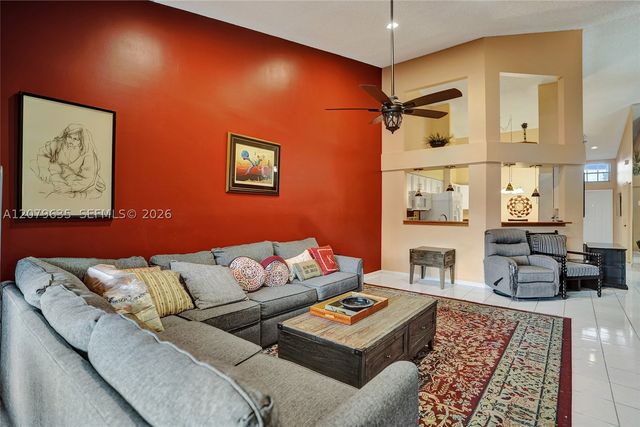 9130 Vineland Ct D, Boca Raton, FL 33496