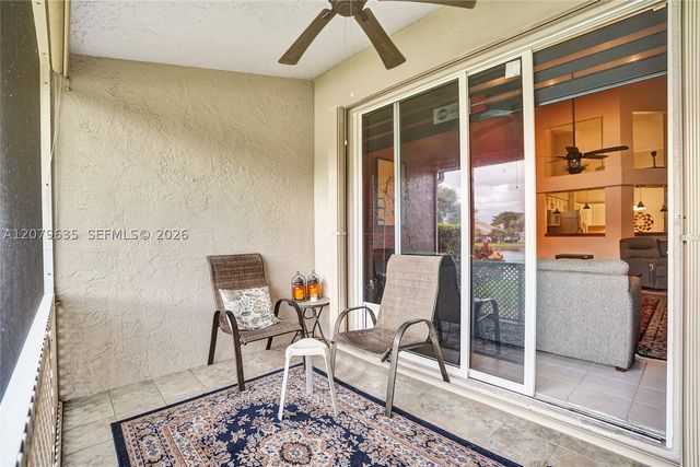 9130 Vineland Ct D, Boca Raton, FL 33496