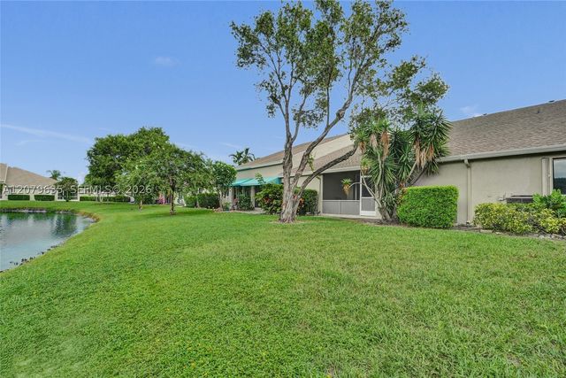 9130 Vineland Ct D, Boca Raton, FL 33496