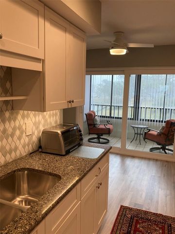 8174 TERRACE GARDEN DRIVE N 303, St Petersburg, FL 33709