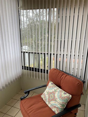 8174 TERRACE GARDEN DRIVE N 303, St Petersburg, FL 33709