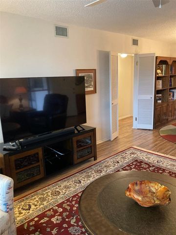 8174 TERRACE GARDEN DRIVE N 303, St Petersburg, FL 33709