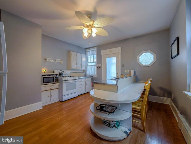 478 FOSS AVE, Drexel Hill, PA 19026