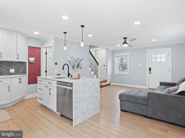 2203 ARLINGTON TER, Alexandria, VA 22303