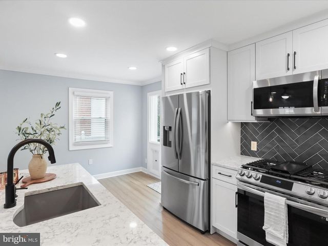 2203 ARLINGTON TER, Alexandria, VA 22303