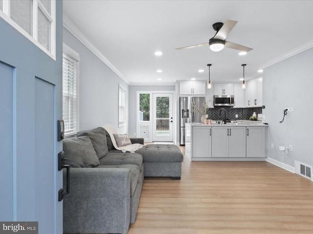 2203 ARLINGTON TER, Alexandria, VA 22303